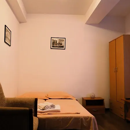 Iulia بيت ضيافة إيفوري نورد