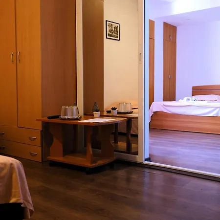 Iulia بيت ضيافة 3*