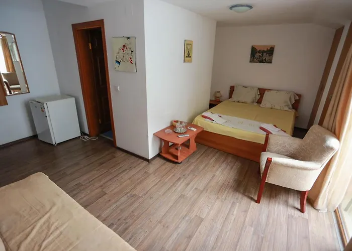 Iulia Πανσιόν Eforie Nord