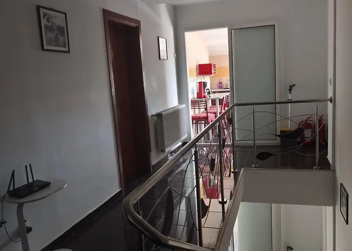 Iulia Πανσιόν